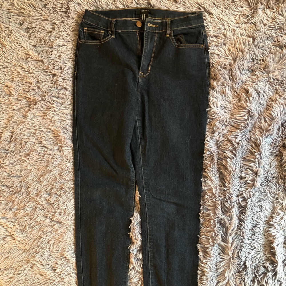 Dark wash skinny jeans
